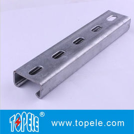 Μαύρο Γαλβανισμένο 41X41MM Unistrut Channel, HDG Slotted / Plain Strut Channel για υποστήριξη αγωγών